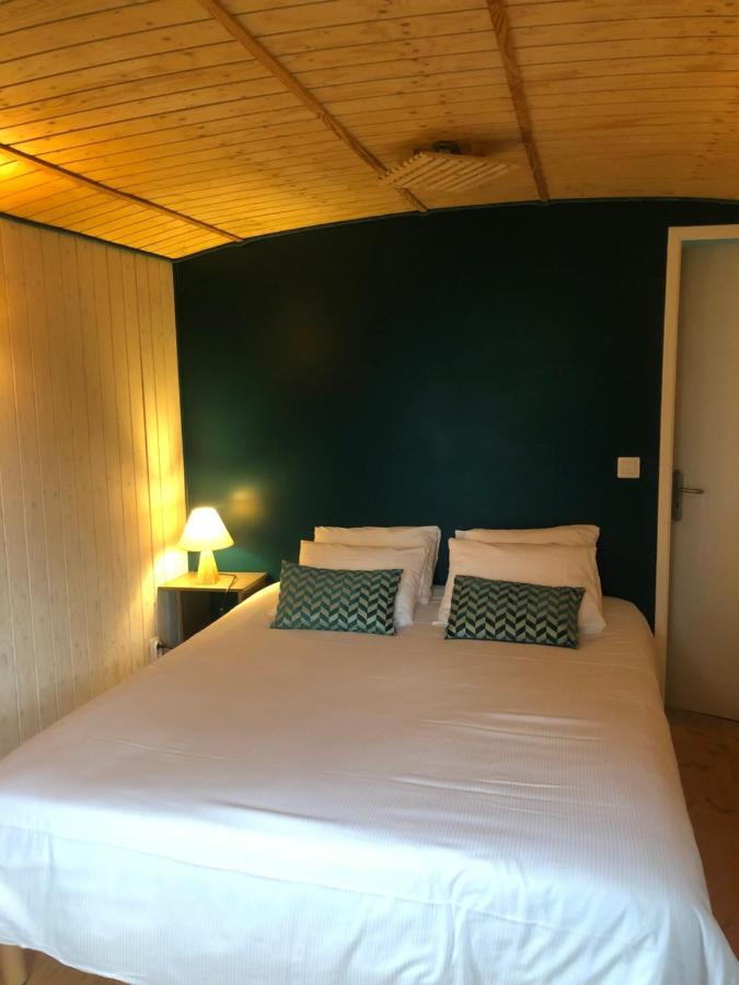 The Originals City, Hotel La Cour Carree, Eu Eu (Seine-Maritime) Exterior photo
