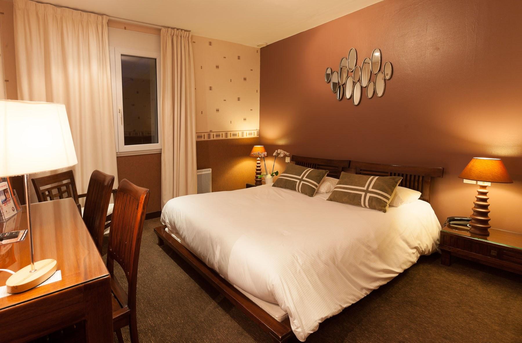 The Originals City, Hotel La Cour Carree, Eu Eu (Seine-Maritime) Exterior photo